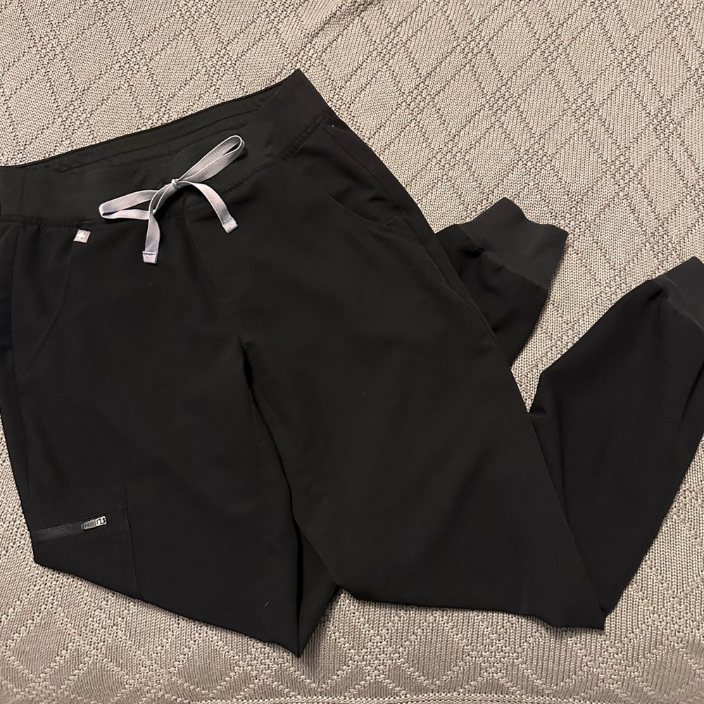 FIGS Zamora Jogger Scrub Pants™